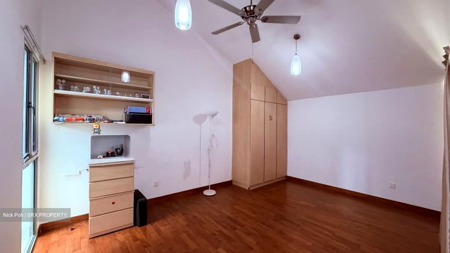 Serangoon Garden Estate (D19), Terrace #581875721